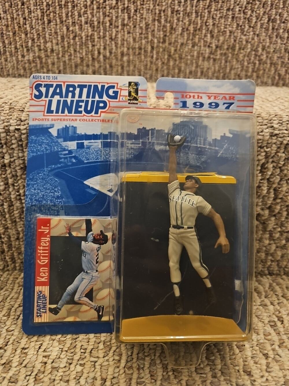 Starting Lineup Ken Griffey Jr. 1997 Seattle Mariners Jumping Kenner